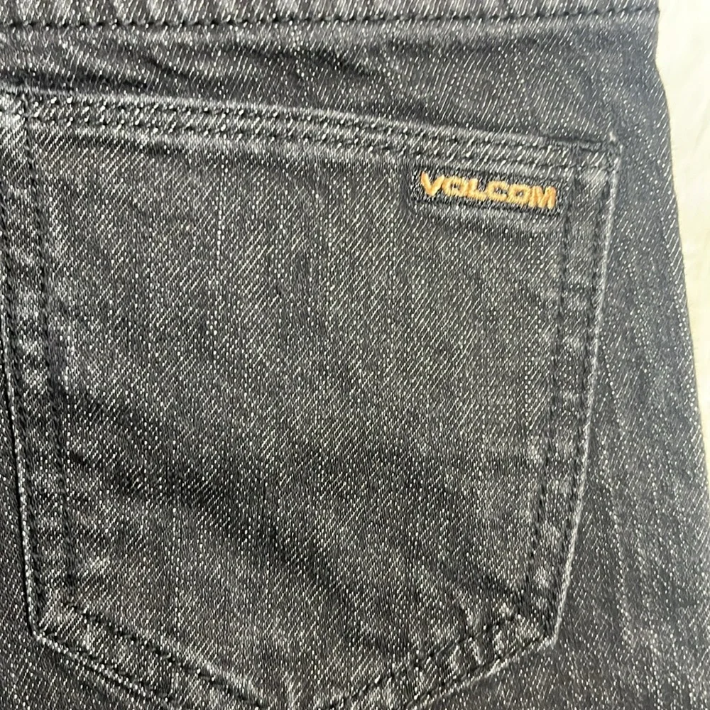 Volcom size 26